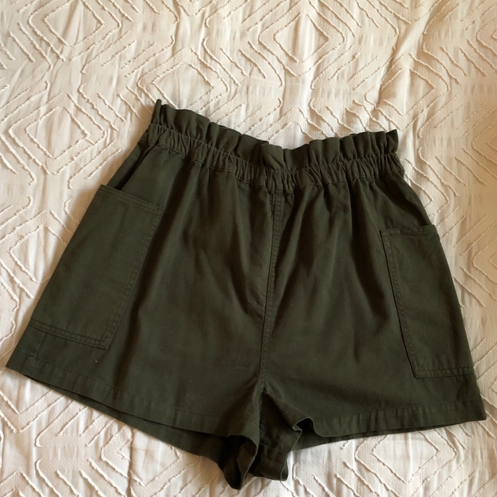 urban outfitters paper bag short